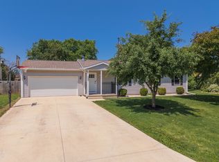 309 N Pennsylvania Ave, Minier, IL