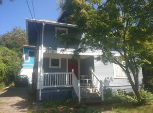 6736 17th Ave NW, Seattle, WA 98117