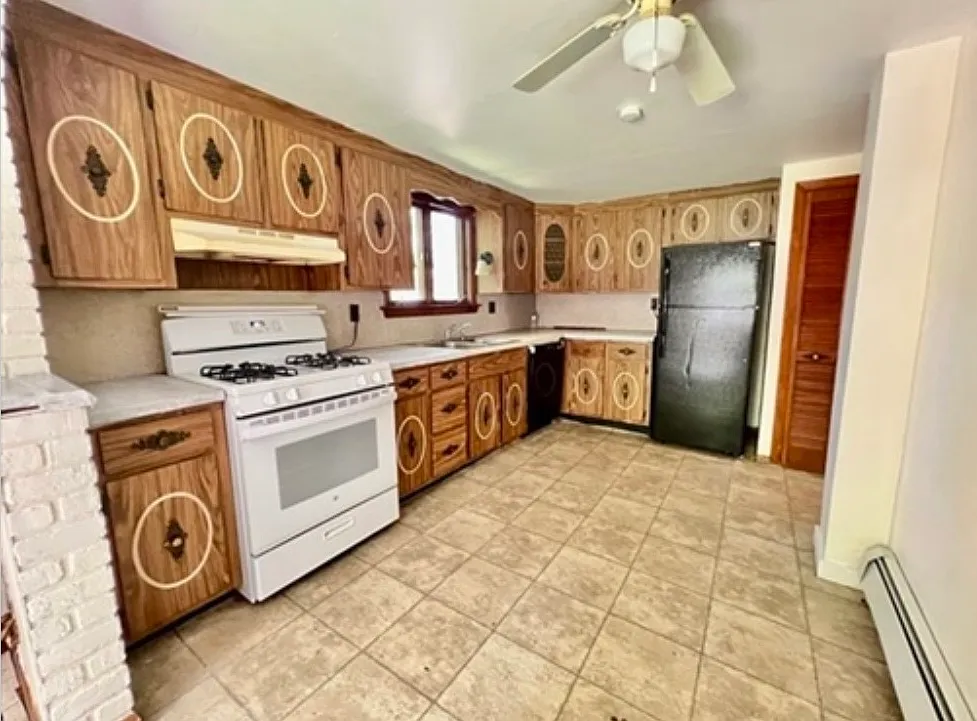2 bed, 1100 sqft, $2,000 — Photo 2