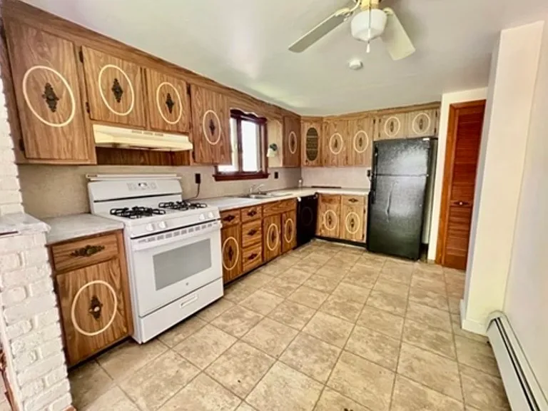 35 Prospect St #1 — Photo 2