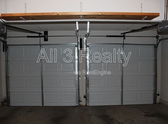 4th image of 5519 Lofwood Ln