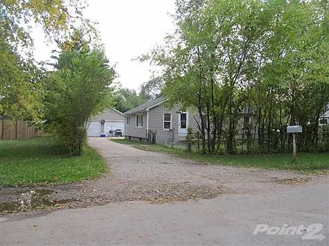 2042 Taube Ave photo 1
