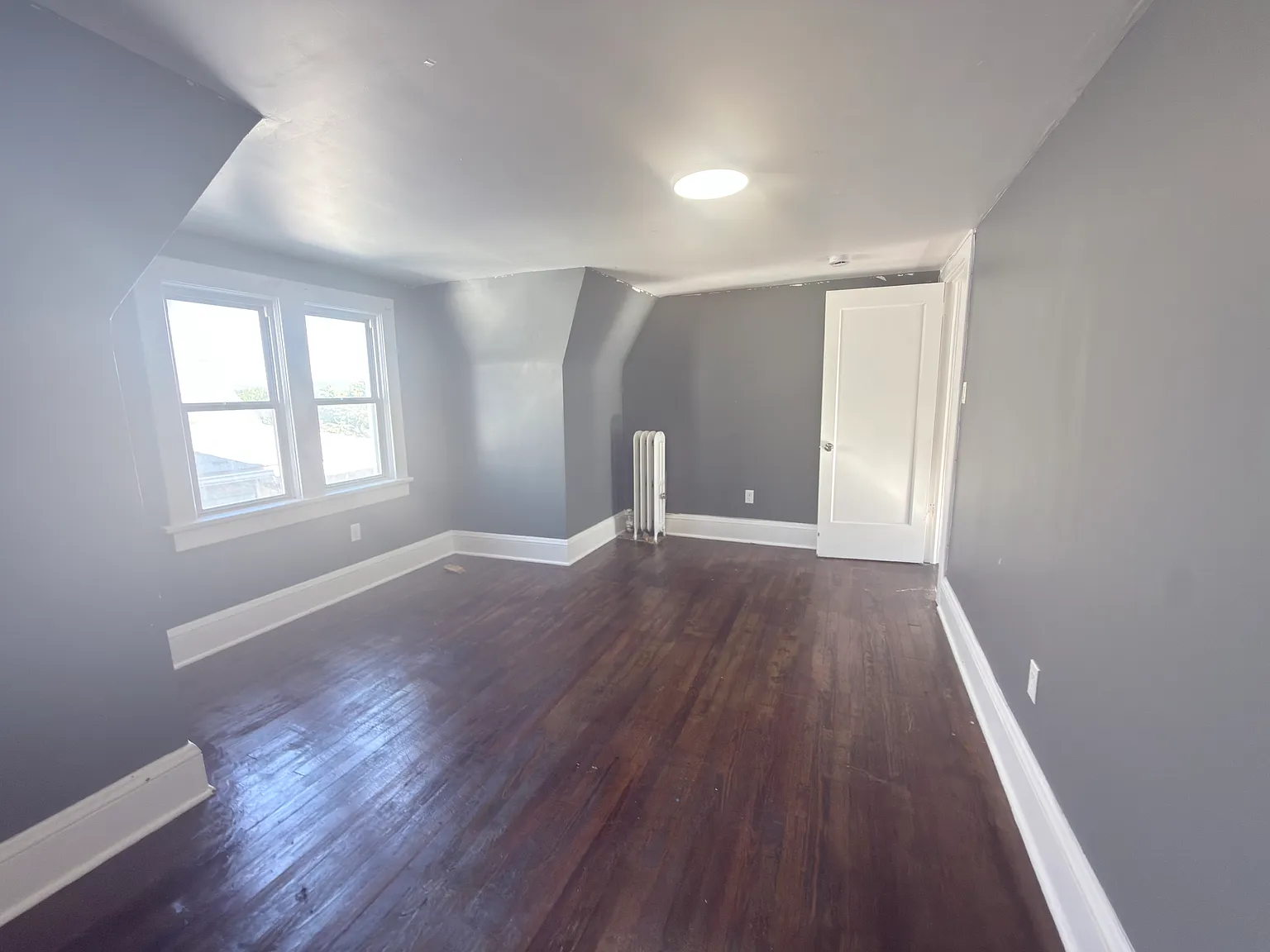 6 bed, 2187 sqft, $2,500 — Photo 4