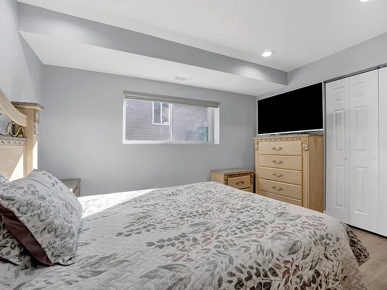 27W180 Cooley Ave #1 — Photo 10