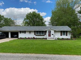 325 S Maplewood Ave, Wauseon, OH 43567