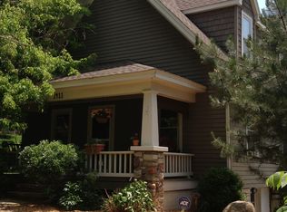 1411 NE Englewood Rd, Kansas City, MO 64118