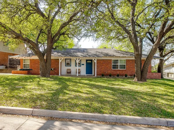 6829 Chickering Rd, Fort Worth, TX 76116