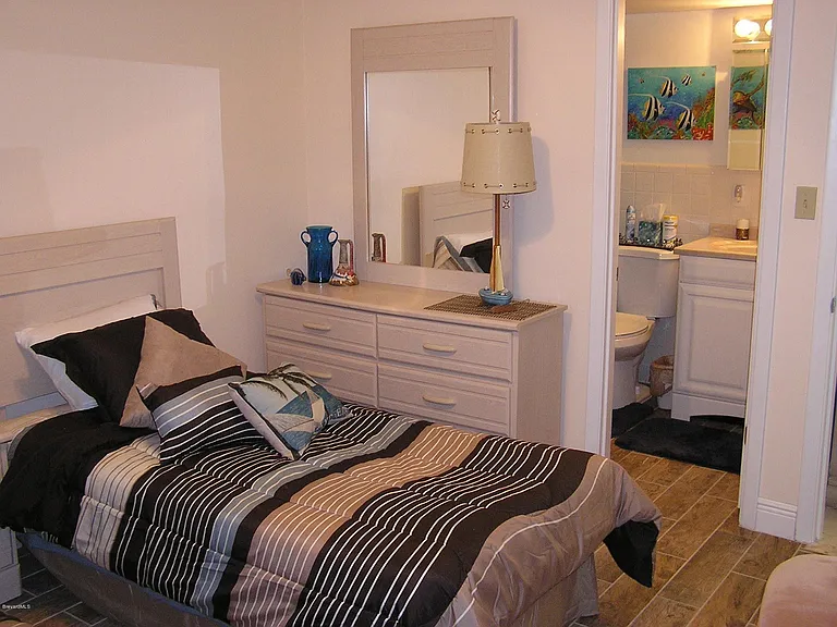 5 Sunflower St #10 — Photo 15