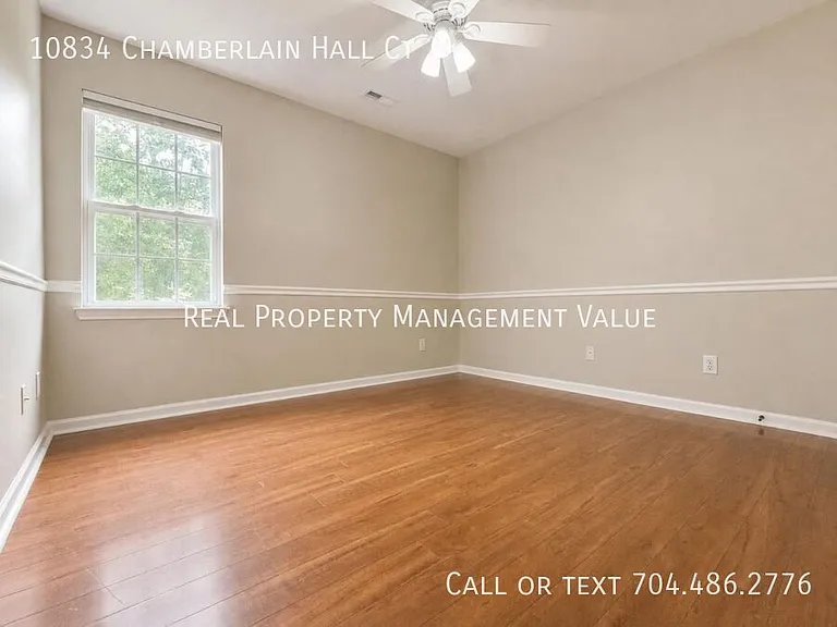 10834 Chamberlain Hall Ct — Photo 16
