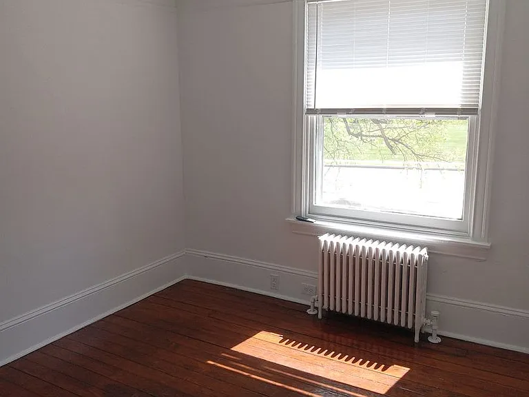 1000 S Broad St — Photo 27
