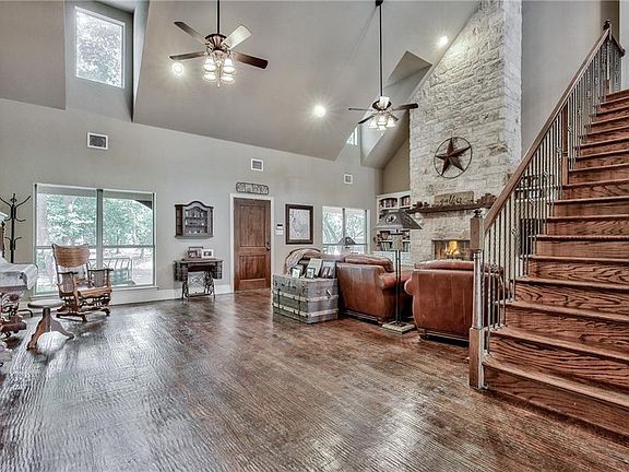 5th image of 52 Oak Shore Dr