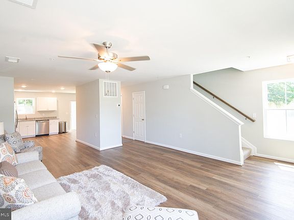 5th image of 822 McBrides Ave