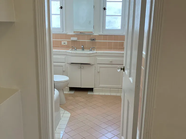 442 N Spaulding Ave #442 — Photo 17