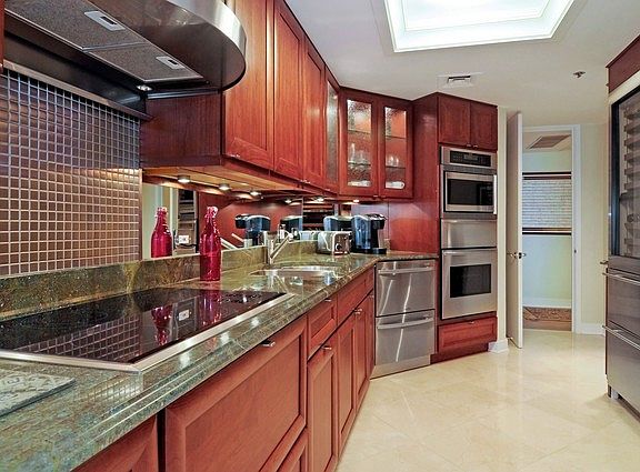 3rd image of 950 N Michigan Ave #34E