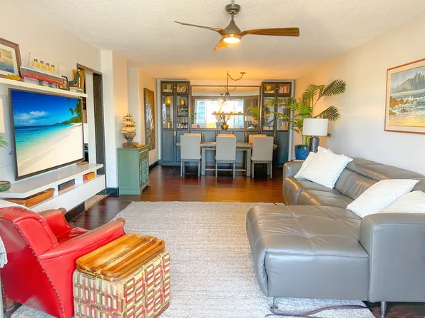 920 Ward Ave APT 14C, Honolulu, HI 96814