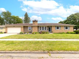 3523 Springbrook Ln, Lansing, MI 48917