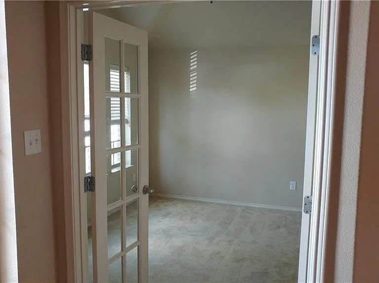 8512 Minturn Dr — Photo 7