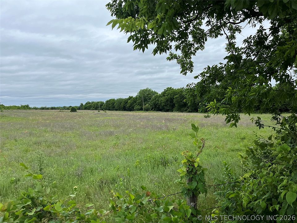 2nd image of Crow Rd