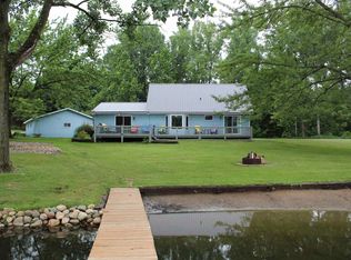 220 Ln 890 Snow Lk, Fremont, IN 46737
