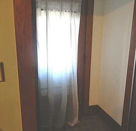 3rd image of 118 E 31st St
