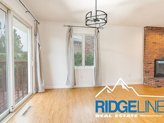 5th image of 2736 Delmar Dr