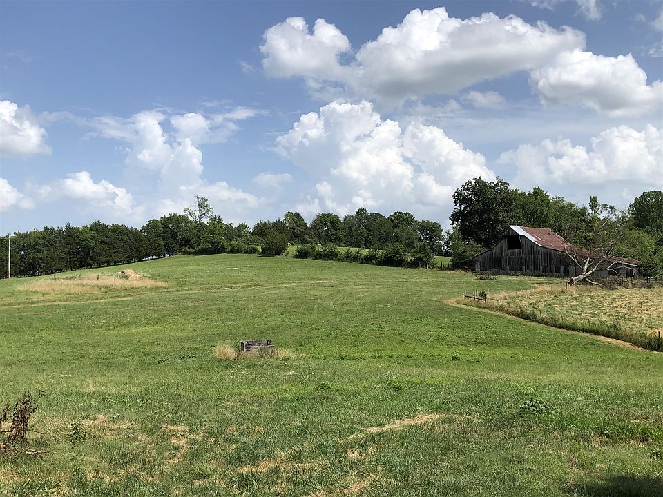 2nd image of 499 Higgins Rd