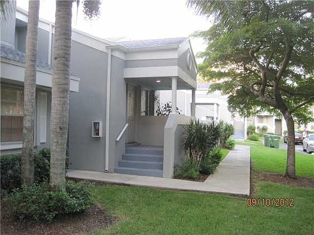 1st image of 2010 SE 27th Dr #201-5B