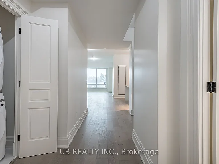 1451 Wellington St W #405 — Photo 20