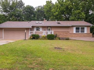 5406 N Cypress Ave, Kansas City, MO 64119