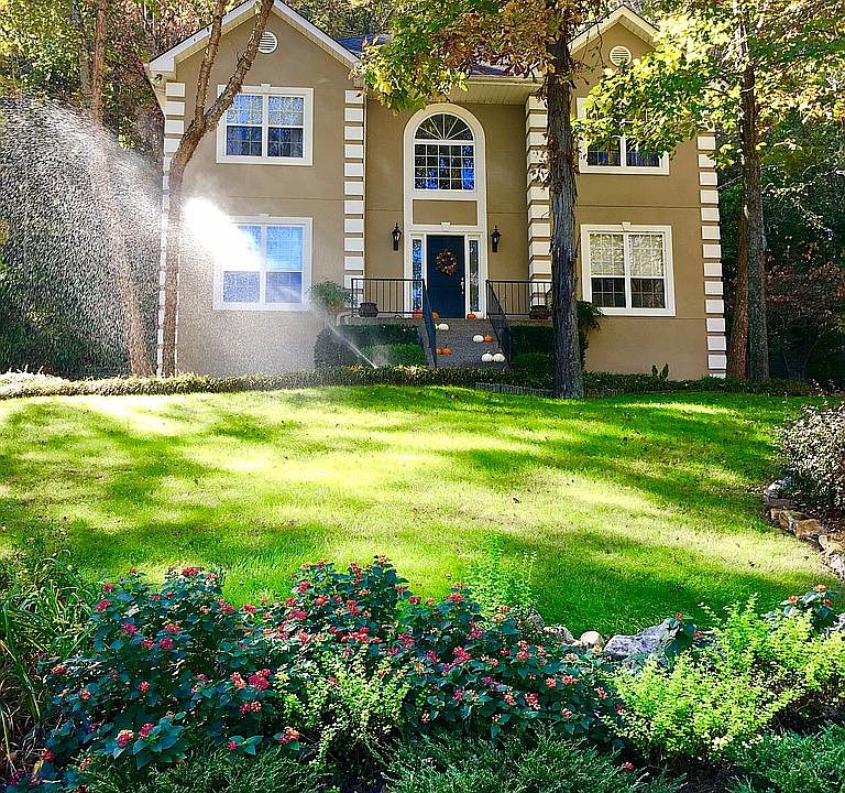 1st image of 809 N Highlands Ct