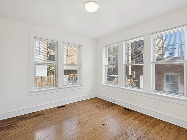 2249 W Arthur Ave #1 — Photo 5