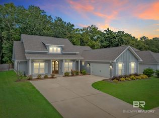 393 Garrison Blvd, Fairhope, AL 36532