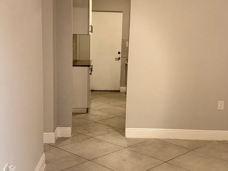 103 NW 7th Ave #E — Photo 11