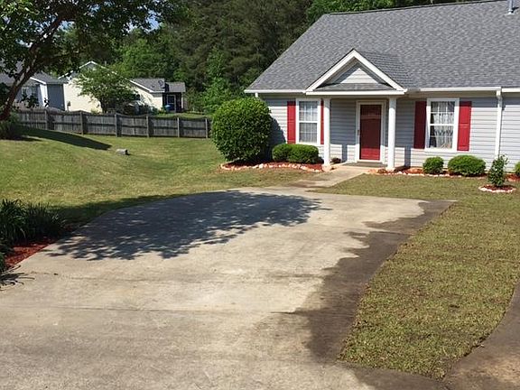 Spacious side yard & plenty of off road parking