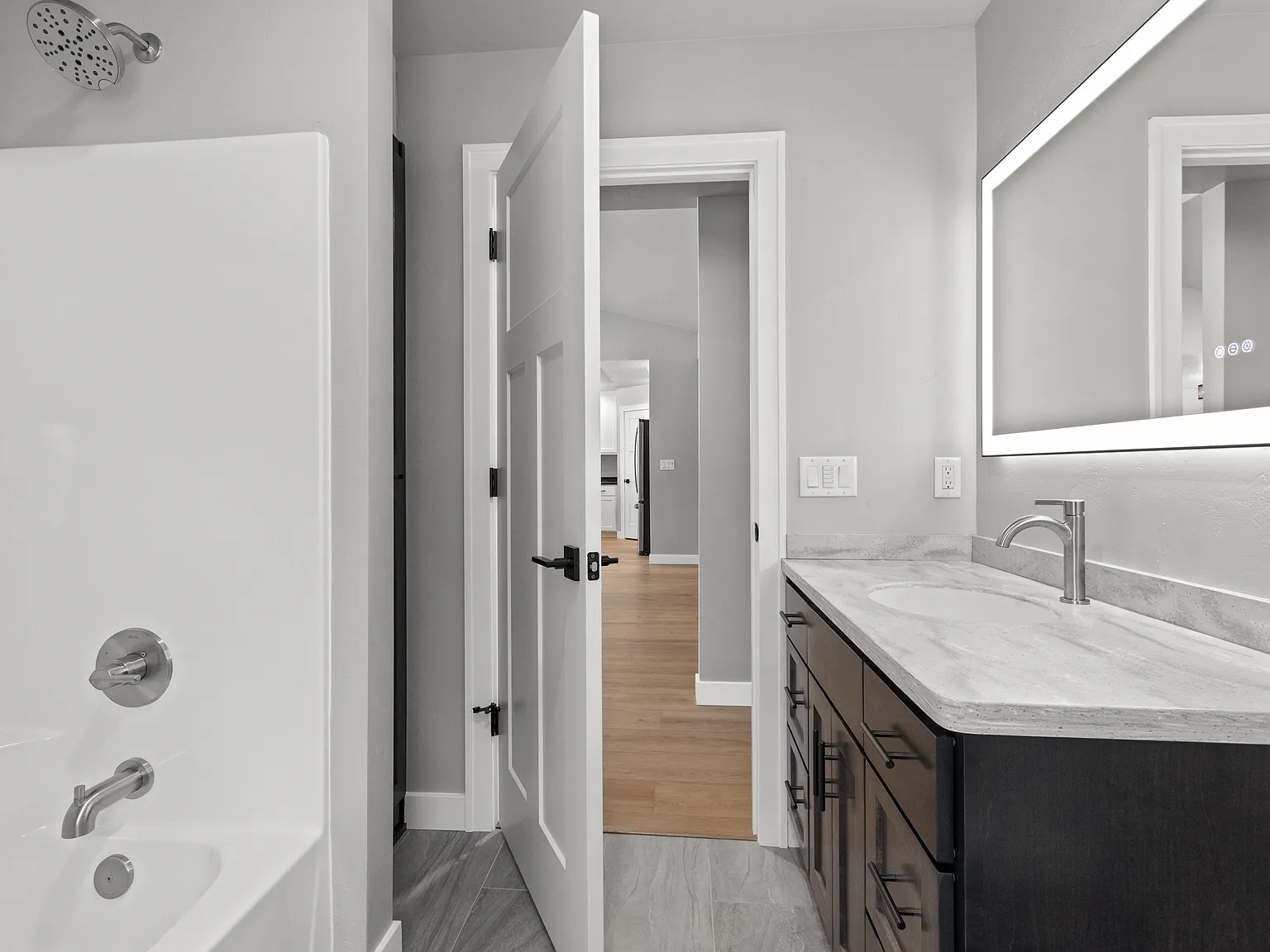 2325 Oliver Lane - 1 — Photo 4