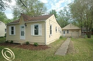 2nd image of 35164 Hazelwood St