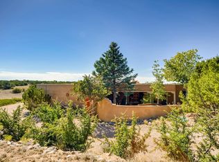 7 Herrada Ct, Santa Fe, NM 87508