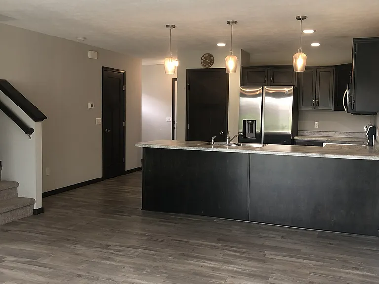 2411 S Ronsiek Ave — Photo 4