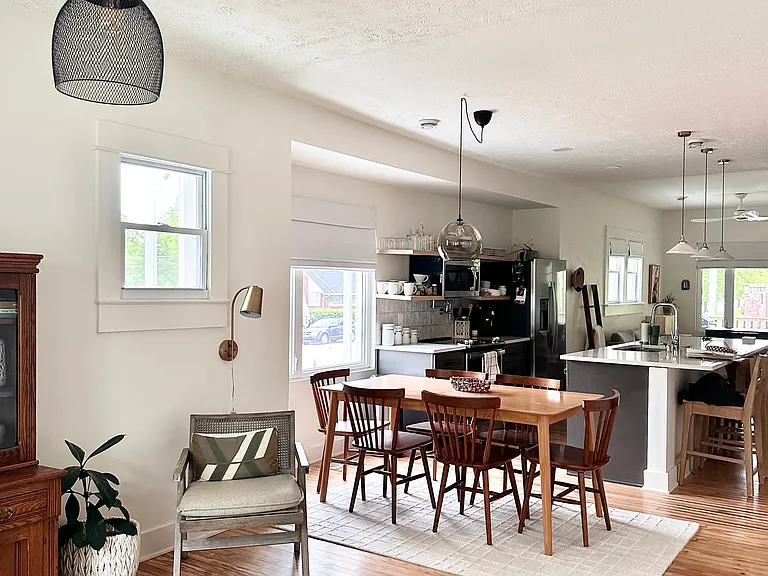 4008 W Broadway — Photo 14