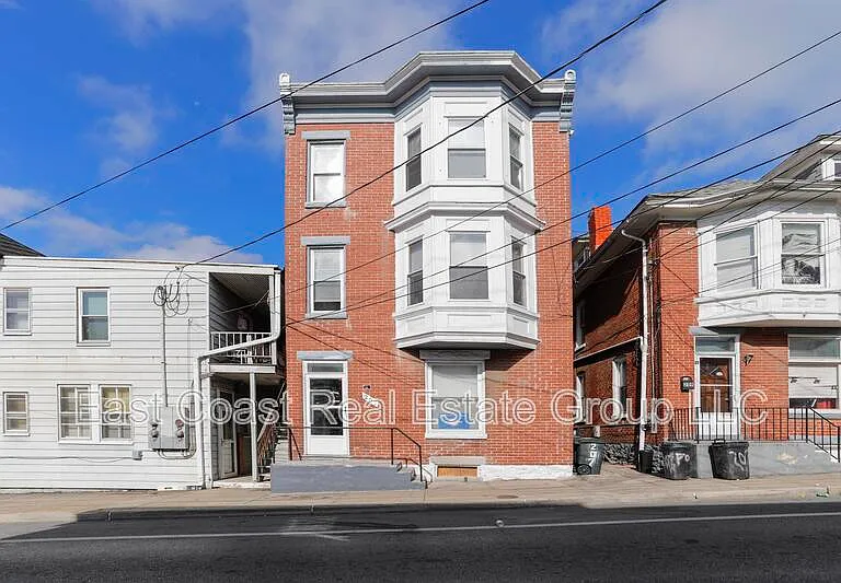 207 N Mulberry St #2 — Photo 1
