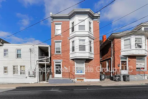 207 N Mulberry St #2 Photo 1