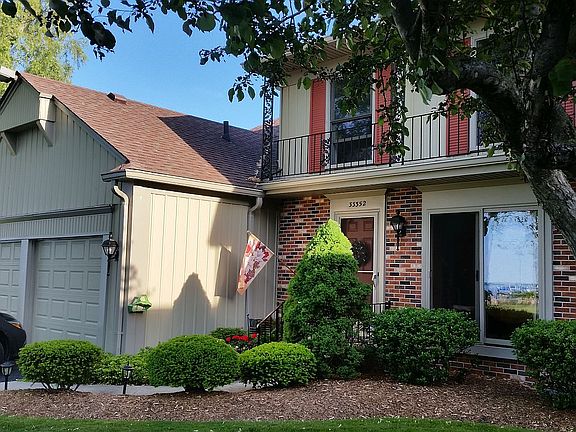 2nd image of 33352 Jefferson Ave