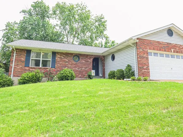 6124 Barrington Oaks Dr, Cedar Hill, MO 63016