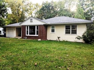 1909 Hawthorne Dr, Decatur, IL 62521