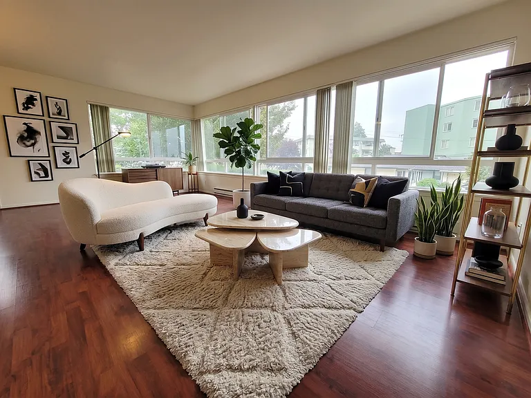 Russell/Central Park in the Heart of Ballard — Photo 84