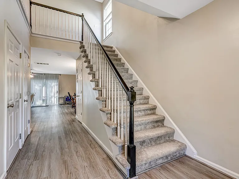 103 Mosel Ct — Photo 19