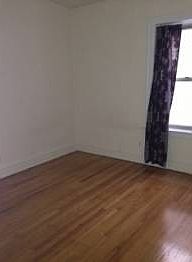 4th image of 2454 W Wilson Ave APT 3