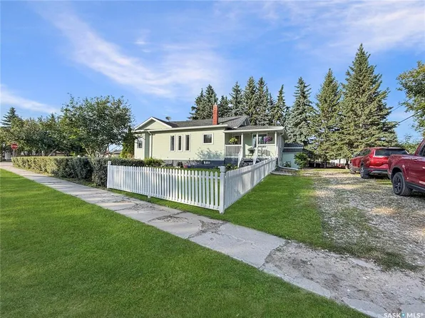 336 Main Street, Debden, SK S0J 0S0
