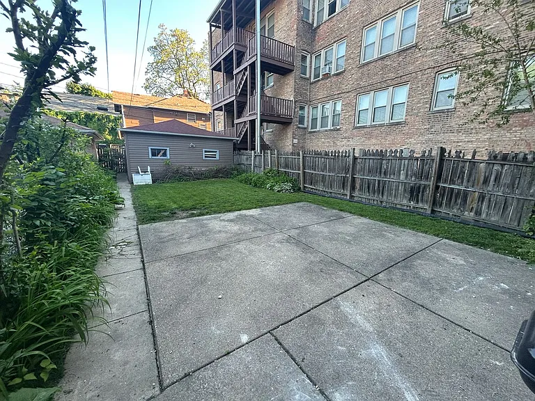 57 Chicago Ave — Photo 13