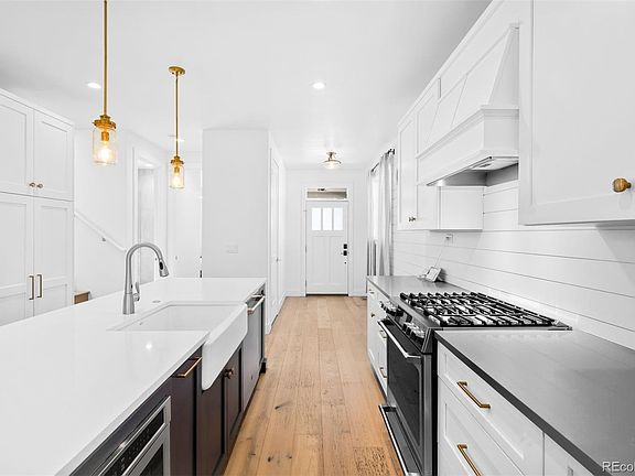 4th image of 3312 S Emerson Street
